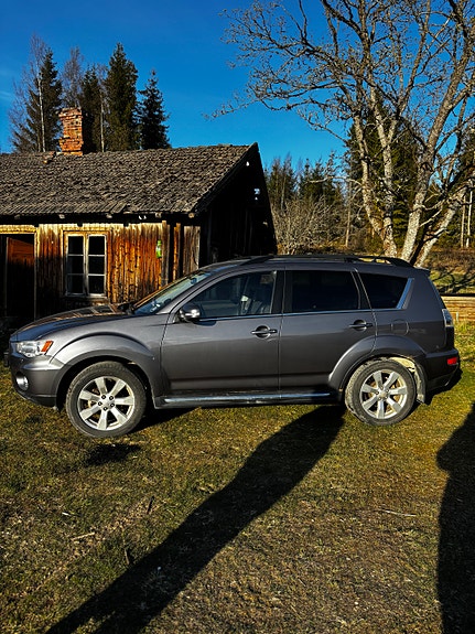 Mitsubishi Outlander 4 of 5