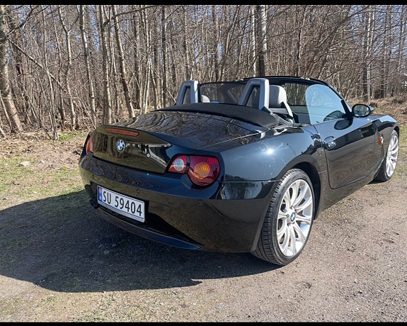 BMW Z4 2 of 5