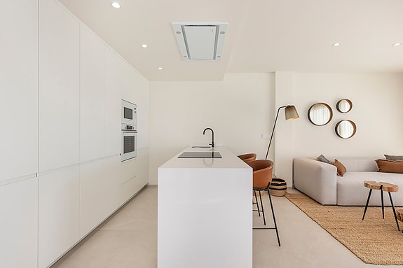 Ny moderne villa med 3 soverom | Privat basseng og flotte uteområder