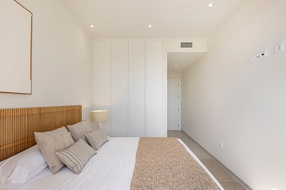 Ny moderne villa med 3 soverom | Privat basseng og flotte uteområder