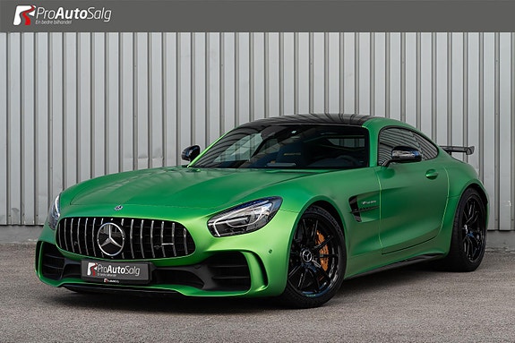 Mercedes-Benz AMG GT R