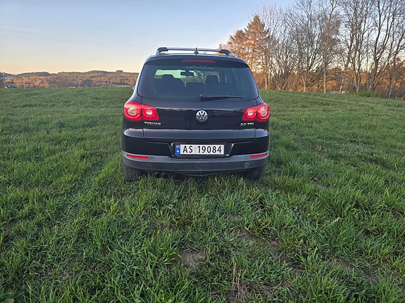 Volkswagen Tiguan 4 of 5