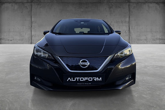 Nissan Leaf 2 of 5