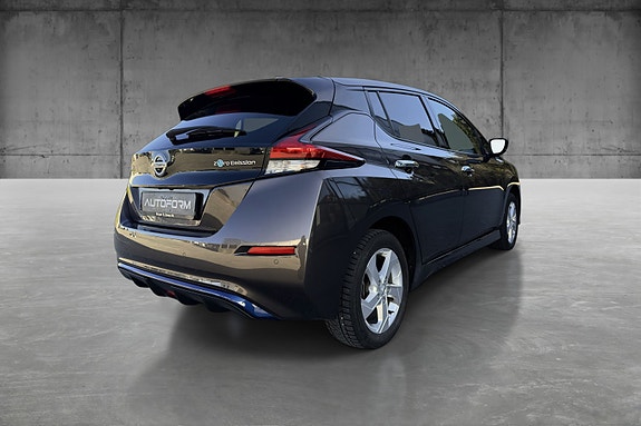 Nissan Leaf 5 of 5