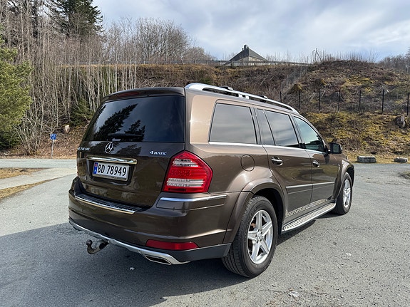 Mercedes-Benz GL350 5 of 5