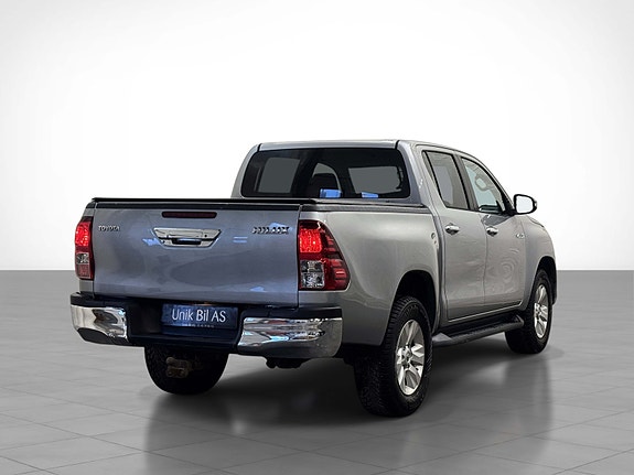 Toyota HiLux 5 of 5