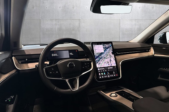 Volvo EX90 9 of 19