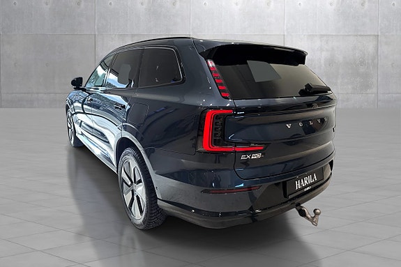 Volvo EX90 4 of 19