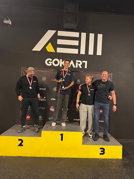 Gokart med lærlinger, faddere og prosjektledere