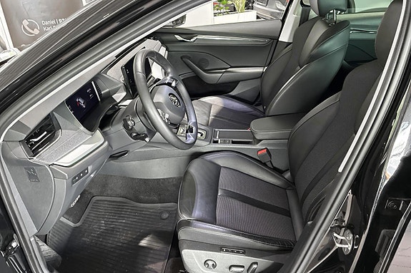 Skoda Octavia 5 of 10