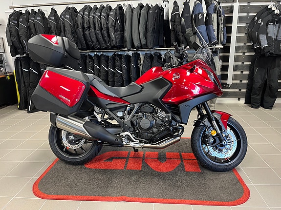 Honda NT1100 4 of 4