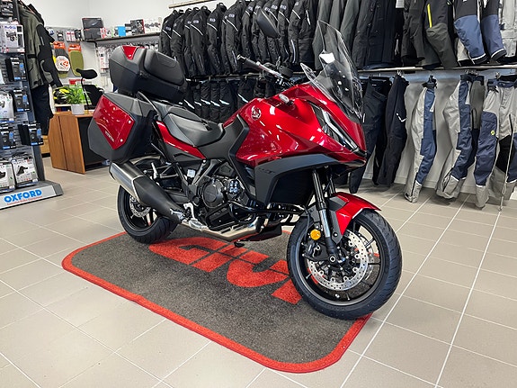 Honda NT1100 3 of 4