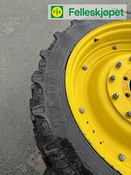 Hjul par: Taurus Soilsaver RC 95 230/95R36 Fakspro gul W8 3 of 5