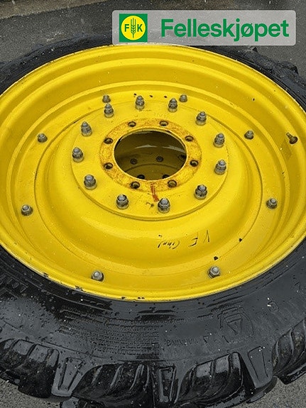 Hjul par: Taurus Soilsaver RC 95 230/95R36 Fakspro gul W8 4 of 5