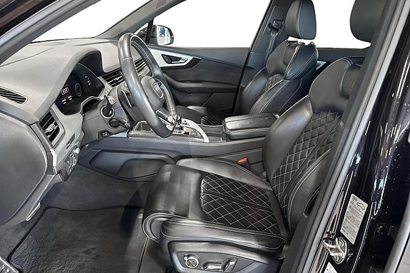 Audi SQ7 5 of 5