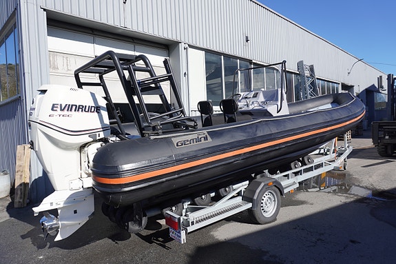 Gemini Waverider 730 5 of 5
