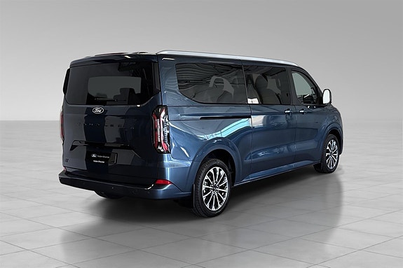 Ford Tourneo Custom 5 of 5