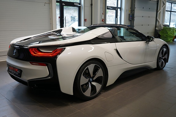 BMW i8 11 of 30