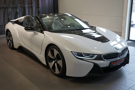 BMW i8 13 of 30