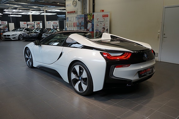 BMW i8 4 of 5