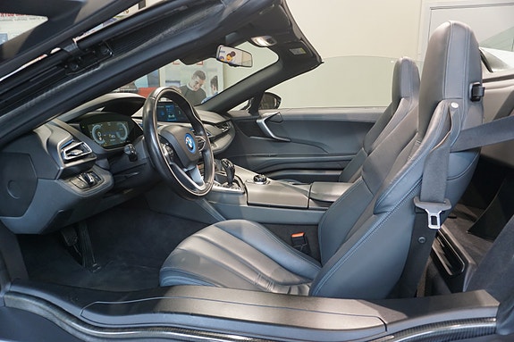BMW i8 29 of 30