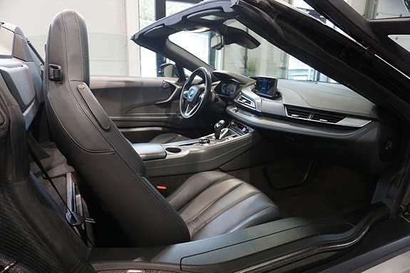 BMW i8 25 of 30