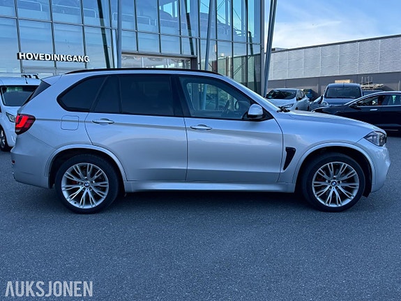 BMW X5 3 of 5