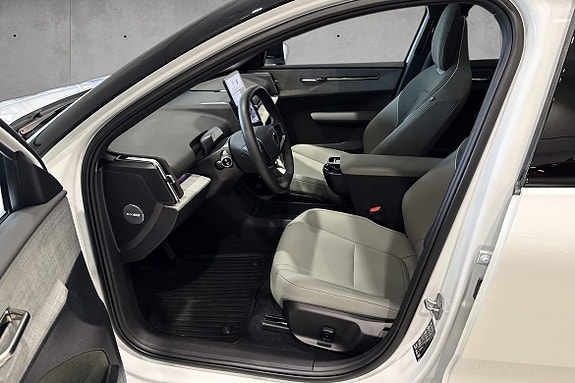 Volvo EX30 8 of 20
