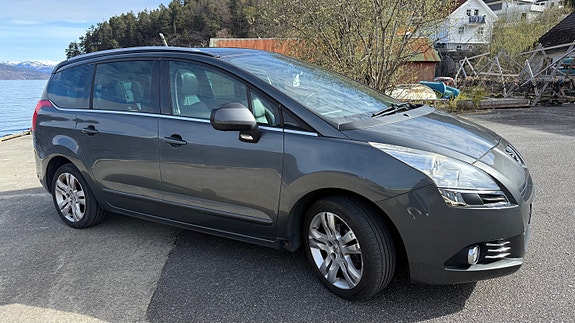 Peugeot 5008 6 of 16