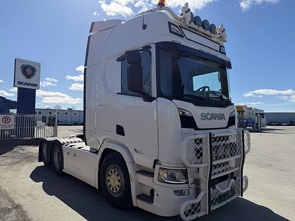 Scania R 560 A6x2NB