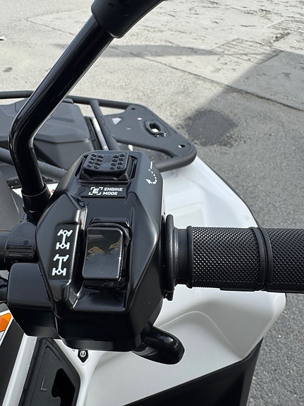 Can-Am Outlander Max Electric 7 of 9