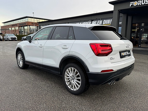 Audi Q2 4 of 5