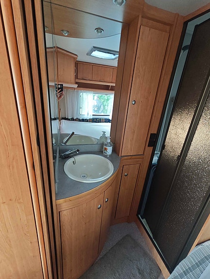 Knaus Sudwind 10 of 16