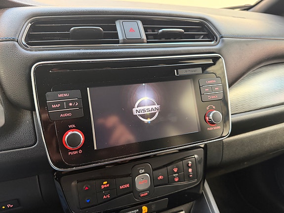 Nissan Leaf 11 of 20