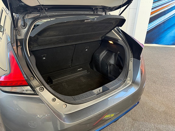 Nissan Leaf 5 of 20