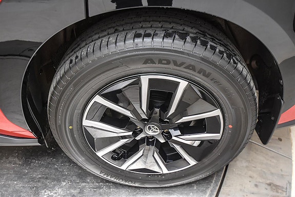 Toyota bZ4X 11 of 26