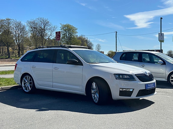 Skoda Octavia RS 3 of 5