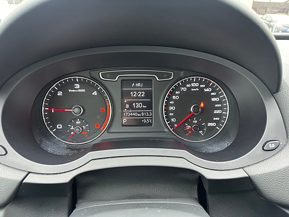 Audi Q3 11 of 14