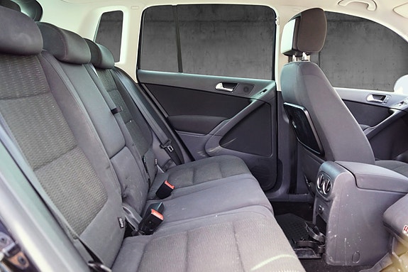 Volkswagen Tiguan 16 of 30