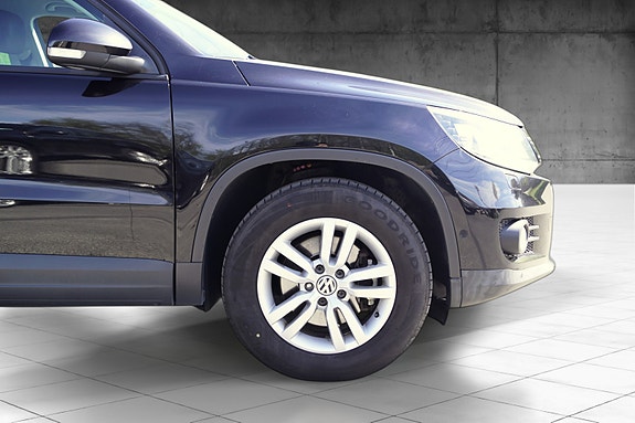 Volkswagen Tiguan 4 of 30
