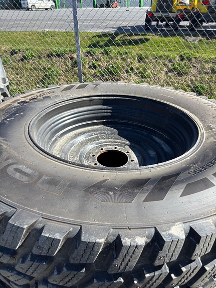 Nokian HKPL TRI med pigg og seip, kr 70 000,-