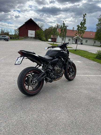 Yamaha MT-07 A2 3 of 21