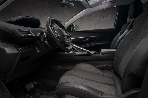 Peugeot 5008 18 of 24