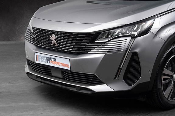 Peugeot 5008 2 of 24