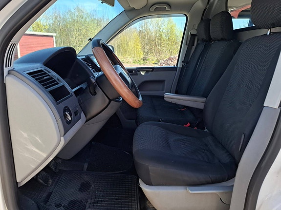 Volkswagen Transporter 16 of 29