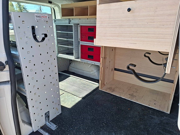 Volkswagen Transporter 9 of 29