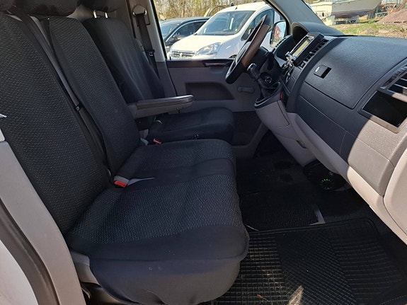 Volkswagen Transporter 24 of 29