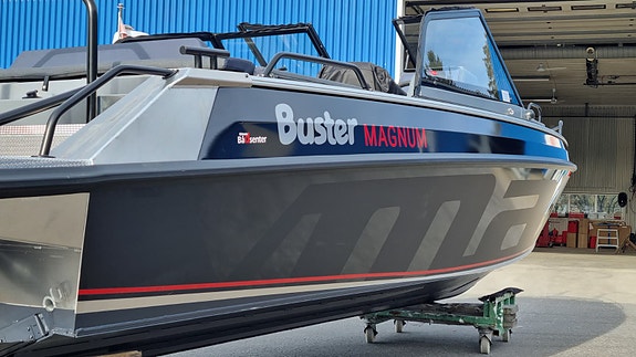 Buster Magnum VMAX DEMO BÅT PÅ LAGER !