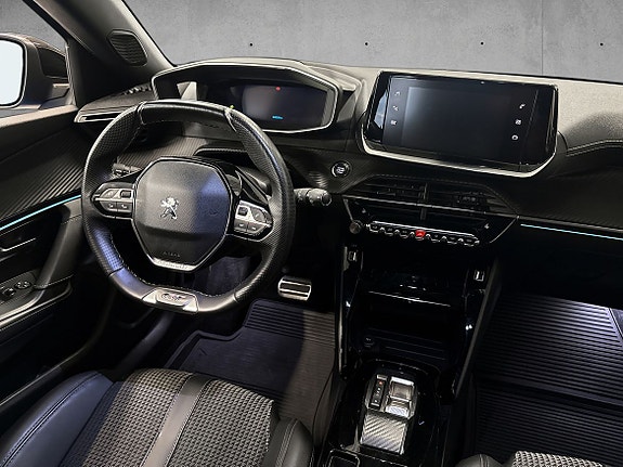 Peugeot e-2008 8 of 19