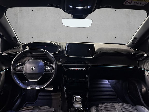 Peugeot e-2008 7 of 19